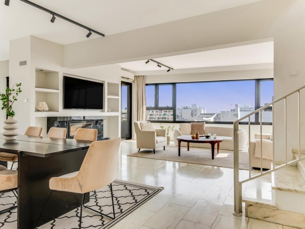 Sanders Coral Court Penthouse - Cute 3-Bedroom Apartment With Balcony Limasol Buitenkant foto