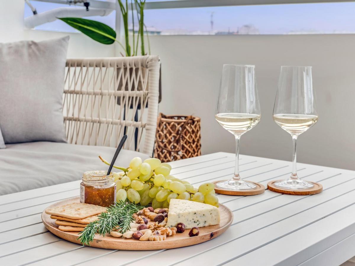 Sanders Coral Court Penthouse - Cute 3-Bedroom Apartment With Balcony Limasol Buitenkant foto