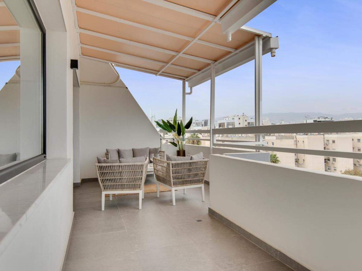 Sanders Coral Court Penthouse - Cute 3-Bedroom Apartment With Balcony Limasol Buitenkant foto