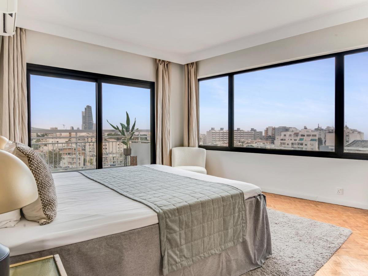 Sanders Coral Court Penthouse - Cute 3-Bedroom Apartment With Balcony Limasol Buitenkant foto