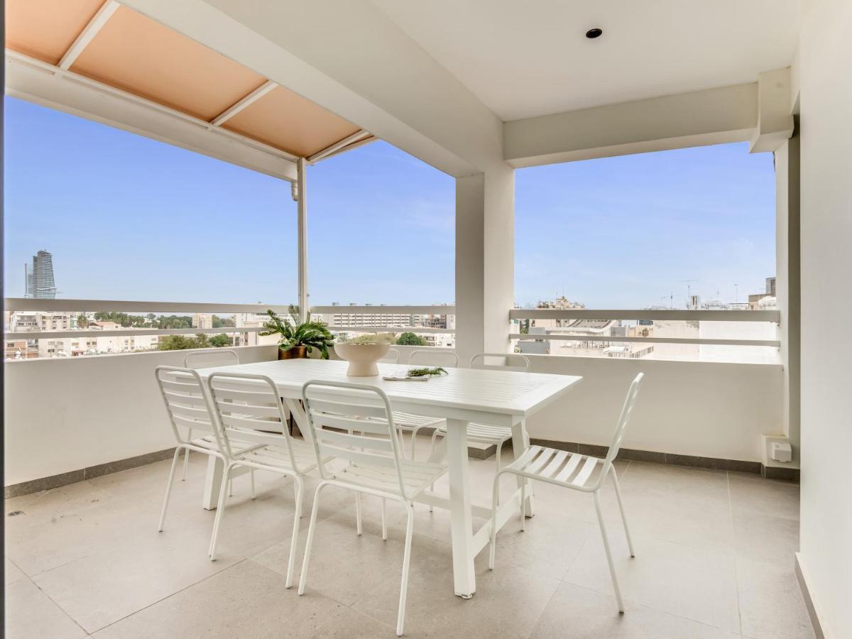 Sanders Coral Court Penthouse - Cute 3-Bedroom Apartment With Balcony Limasol Buitenkant foto